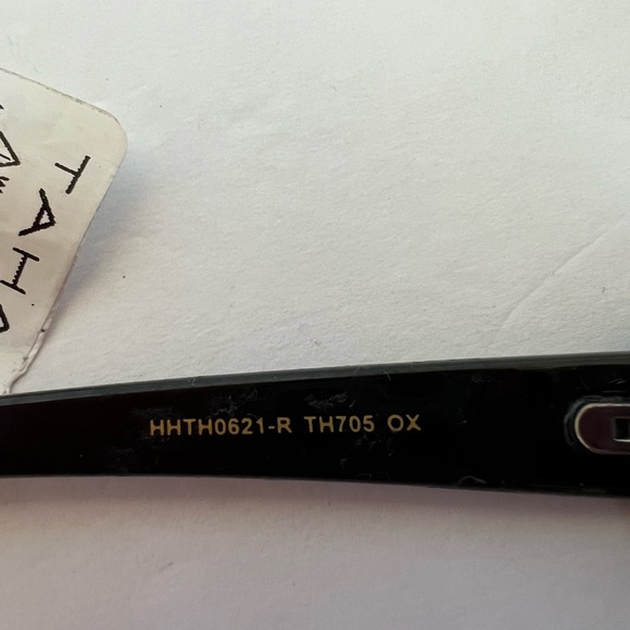 NWT TAHARI SUNGLASSES EYEWEAR ACCESSORY - Picture 11 of 11